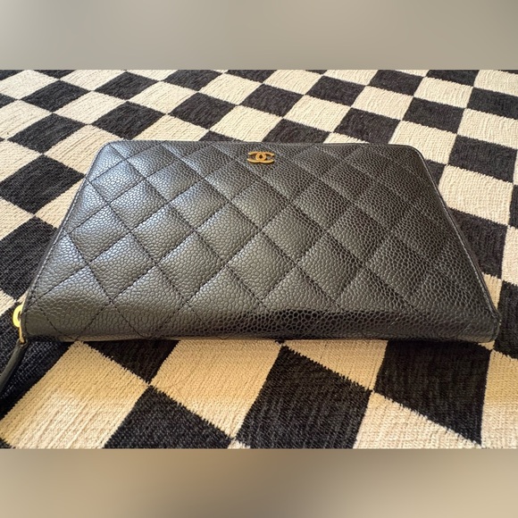 CHANEL Quilted Caviar Organizer Wallet - Picture 15 of 16